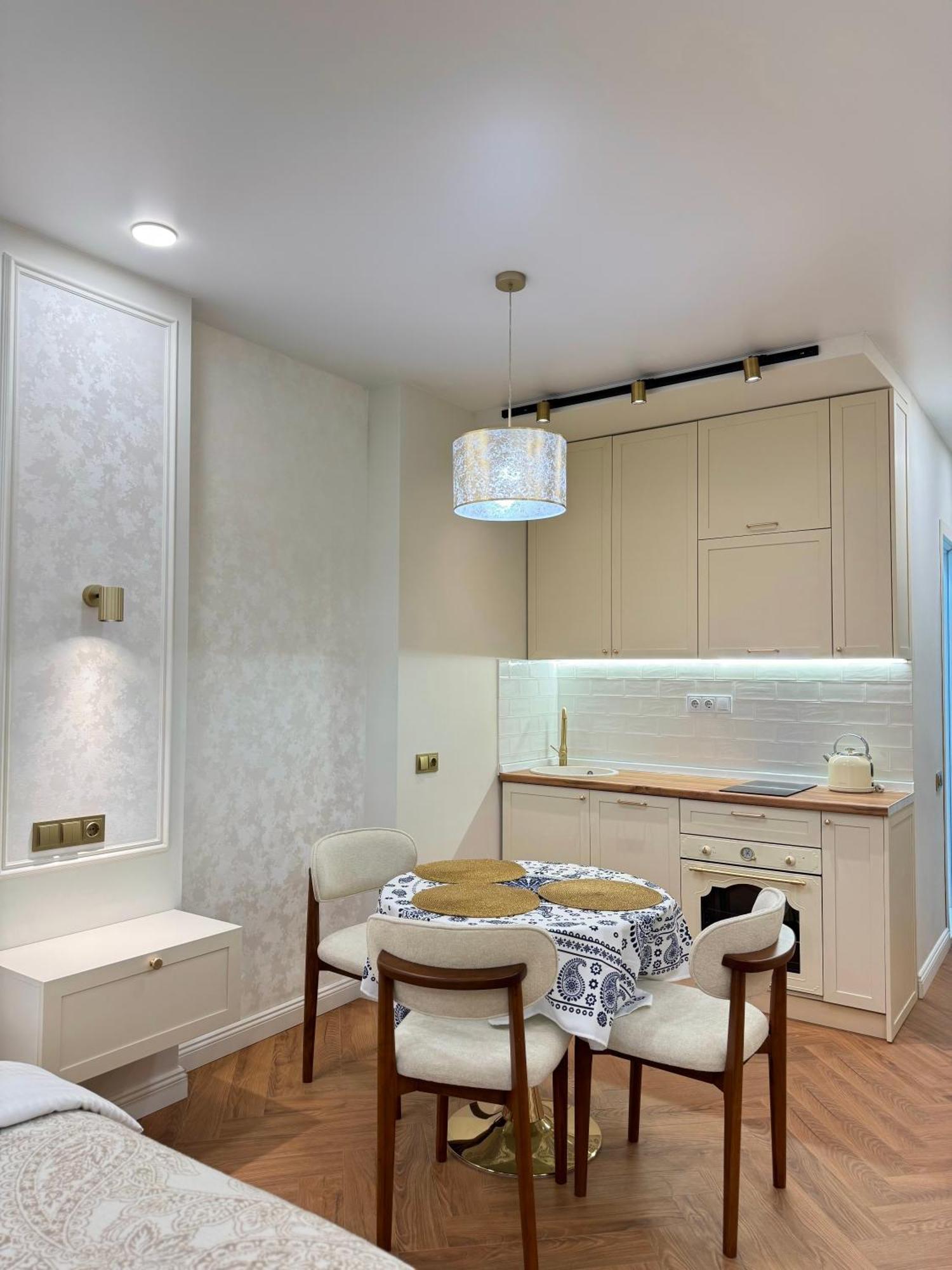 Nbg D 'amore Apartament Batumi